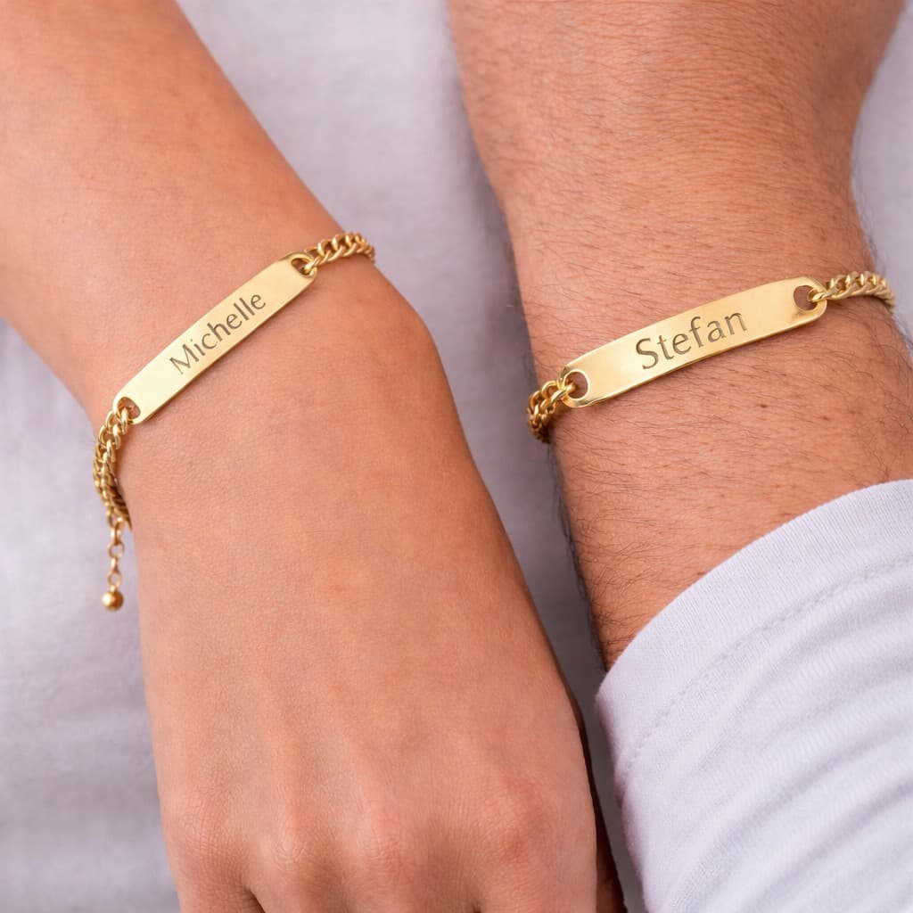 Koppel armbanden met Naam — alternatieve afbeelding